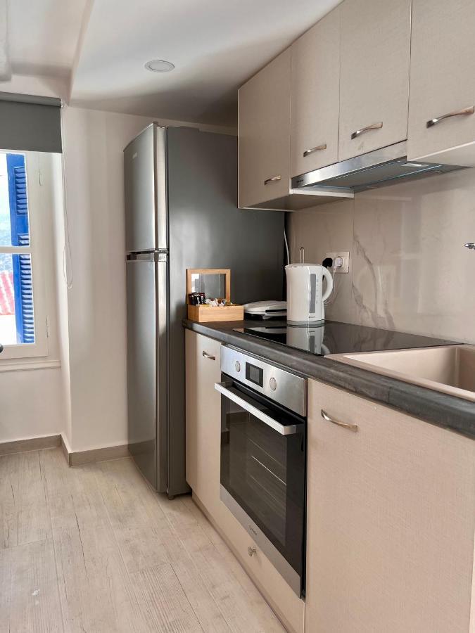 Camara'S Gem Apartment Poros Town Luaran gambar