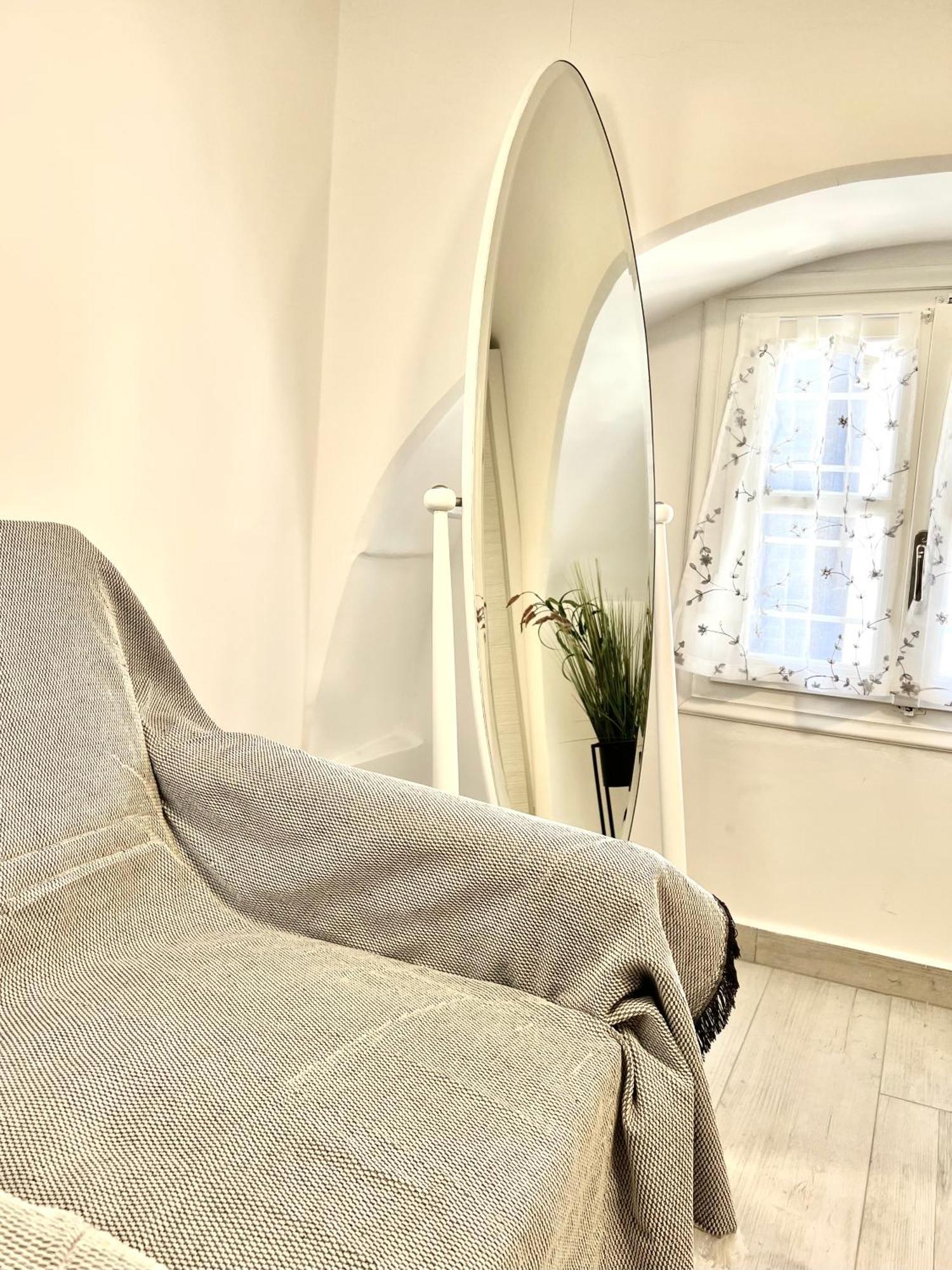 Camara'S Gem Apartment Poros Town Luaran gambar